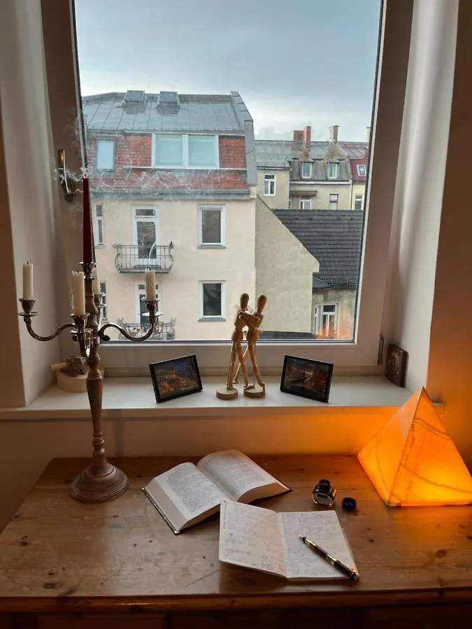 Samowar Single Bed In A Shared Room For 2 Persons München Hostel